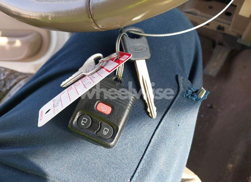 Photo 11 of 2004 Ford F-250 LARIAT/XL/XLT (VIN 1FTNW21P74ED39505)