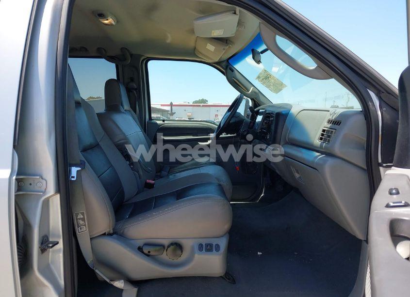 Photo 5 of 2003 Ford F-250 LARIAT/XL/XLT (VIN 1FTNW21P83EC12454)