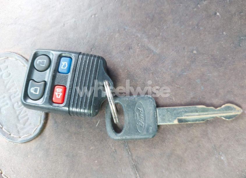 Photo 11 of 2004 Ford F-250 LARIAT/XL/XLT (VIN 1FTNW21S44EB33434)