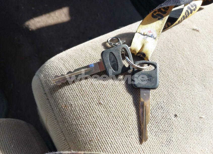 Photo 11 of 2001 Ford F-250 LARIAT/XL/XLT (VIN 1FTNW21S71ED02471)