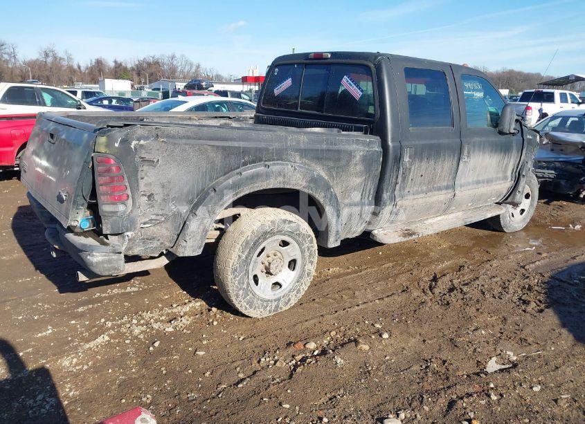 Photo 4 of 2001 Ford F-250 LARIAT/XL/XLT (VIN 1FTNW21S71ED02471)