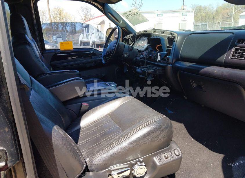 Photo 5 of 2004 Ford F-250 (VIN 1FTNW21S94ED04226)