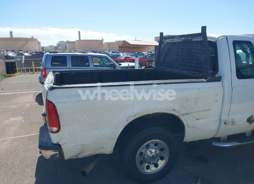 Photo 6 of 2006 Ford F-250 LARIAT/XL/XLT (VIN 1FTNX20516ED38107)