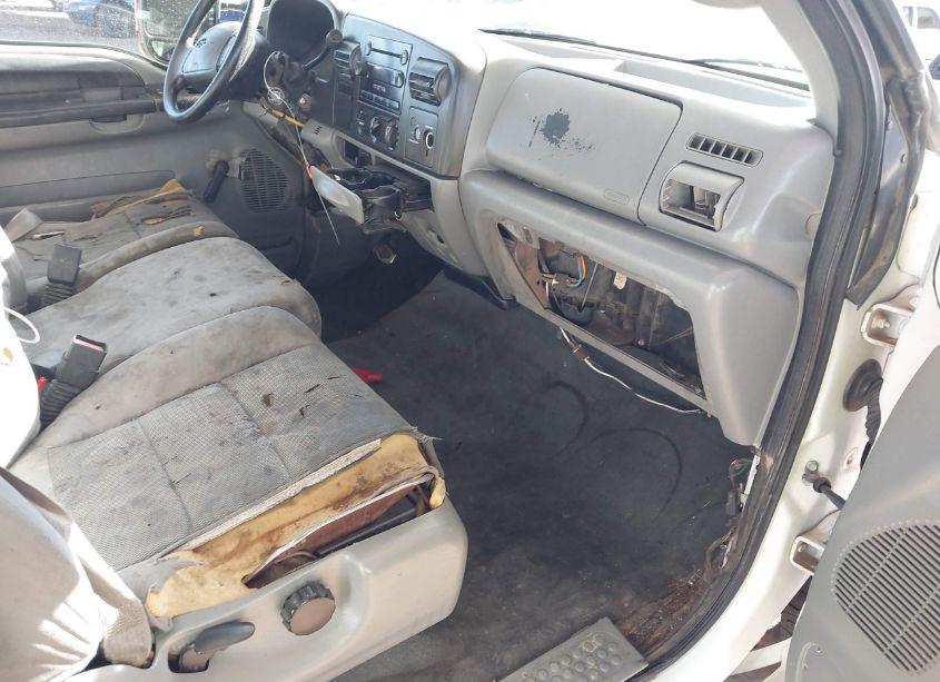 Photo 5 of 2006 Ford F-250 LARIAT/XL/XLT (VIN 1FTNX20556EB97316)