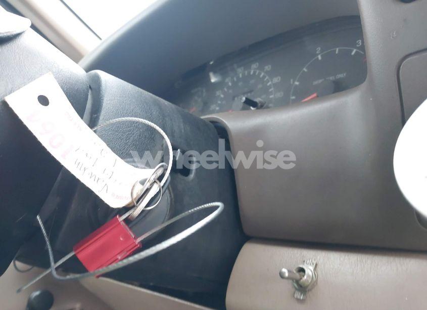 Photo 11 of 1999 Ford F-250 LARIAT/XL/XLT (VIN 1FTNX20F0XEC90660)