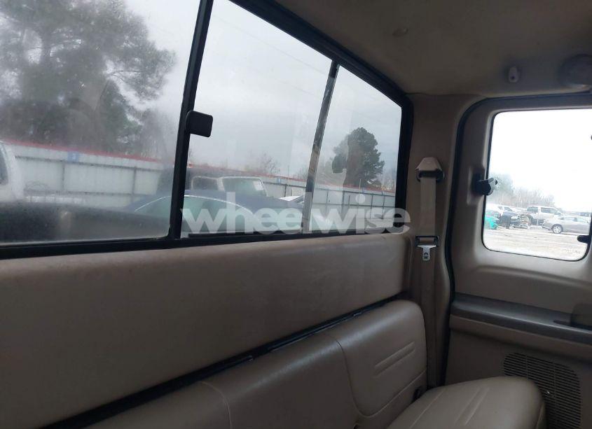 Photo 8 of 1999 Ford F-250 LARIAT/XL/XLT (VIN 1FTNX20F0XEC90660)