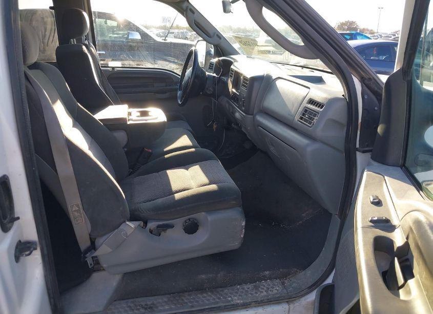 Photo 5 of 2003 Ford F-250 LARIAT/XL/XLT (VIN 1FTNX20F13EB24674)