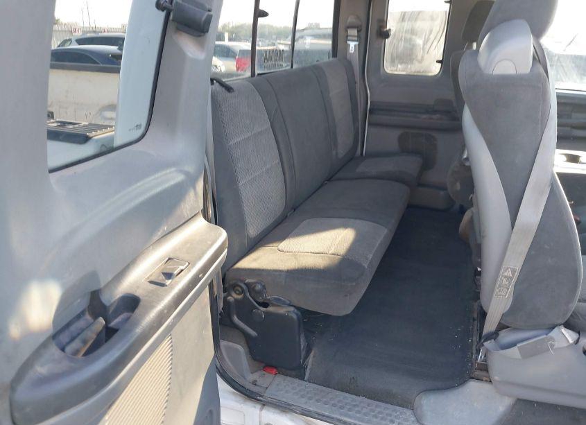 Photo 8 of 2003 Ford F-250 LARIAT/XL/XLT (VIN 1FTNX20F13EB24674)