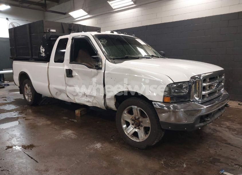 1999 Ford F-250 LARIAT/XL/XLT (VIN 1FTNX20F1XEA40537) main photo