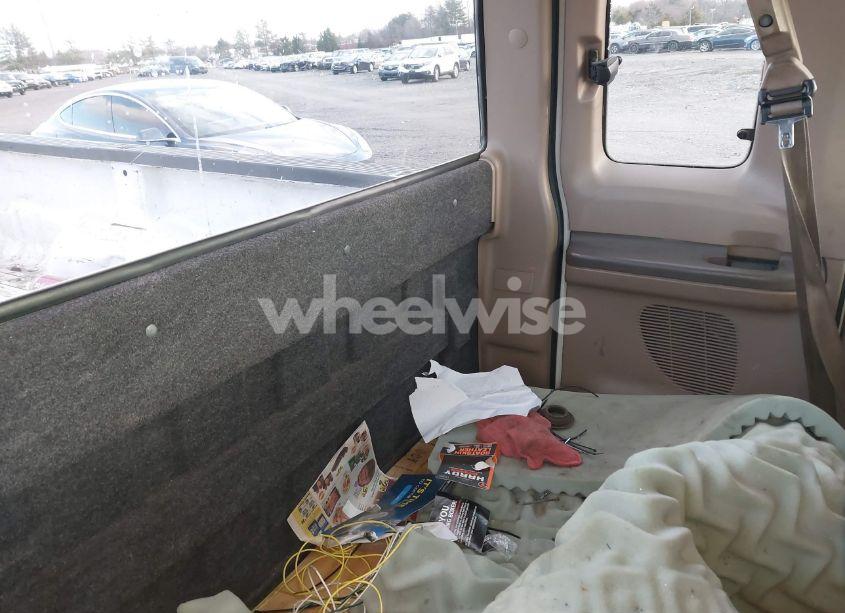 Photo 8 of 1999 Ford F-250 LARIAT/XL/XLT (VIN 1FTNX20F5XEC00435)