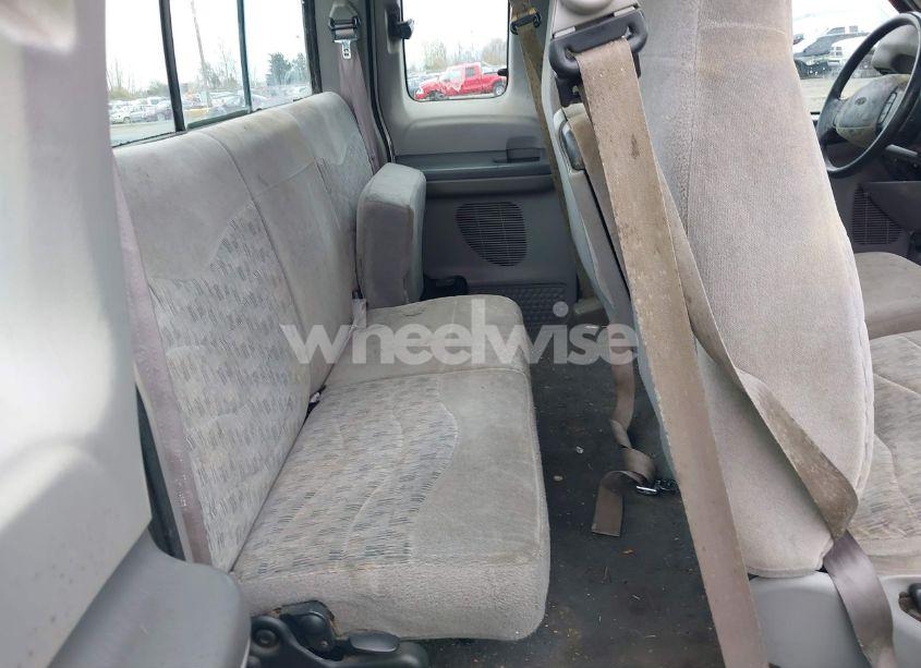 Photo 8 of 2000 Ford F-250 LARIAT/XL/XLT (VIN 1FTNX20F7YEB15484)