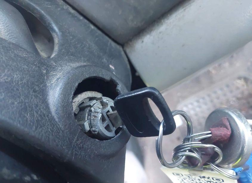 Photo 11 of 2000 Ford F-250 LARIAT/XL/XLT (VIN 1FTNX20L0YEA21078)