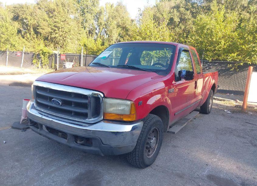 Photo 2 of 2000 Ford F-250 LARIAT/XL/XLT (VIN 1FTNX20L0YEA21078)