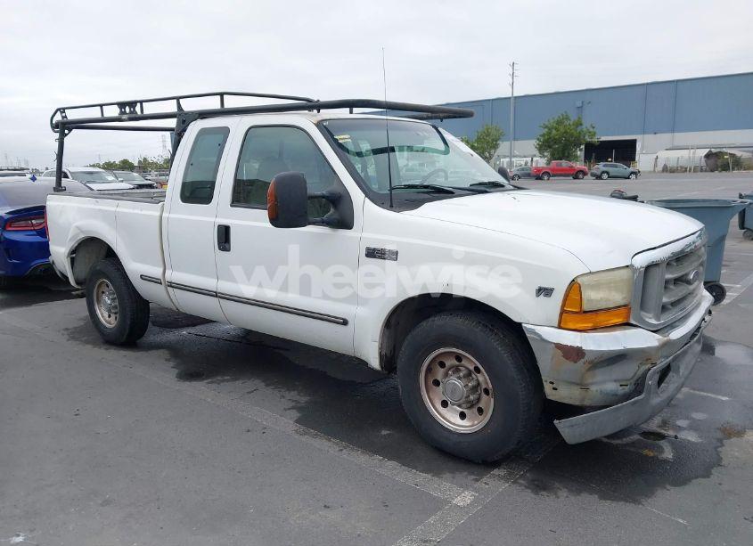 1999 Ford F-250 LARIAT/XL/XLT (VIN 1FTNX20L2XEC79228) main photo