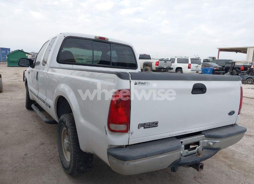 Photo 3 of 1999 Ford F-250 LARIAT/XL/XLT (VIN 1FTNX20L6XEB89810)