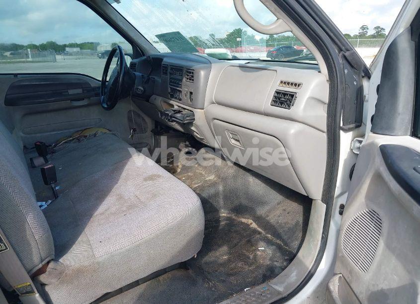 Photo 5 of 2001 Ford F-250 LARIAT/XL/XLT (VIN 1FTNX20L81EC24211)