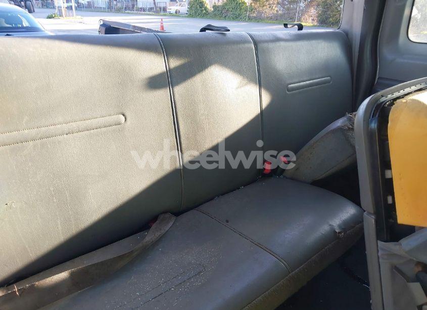 Photo 8 of 2004 Ford F-250 LARIAT/XL/XLT (VIN 1FTNX20L94ED90595)