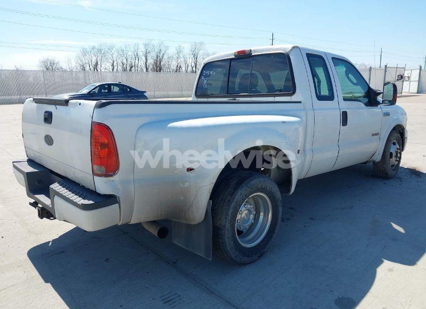 Photo 4 of 2004 Ford F-250 LARIAT/XL/XLT (VIN 1FTNX20P14ED45752)
