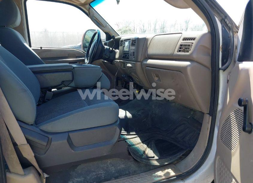 Photo 5 of 2004 Ford F-250 LARIAT/XL/XLT (VIN 1FTNX20P14ED45752)