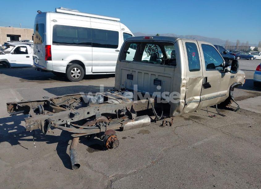 Photo 4 of 2000 Ford F-250 LARIAT/XL/XLT (VIN 1FTNX20S1YEB50213)