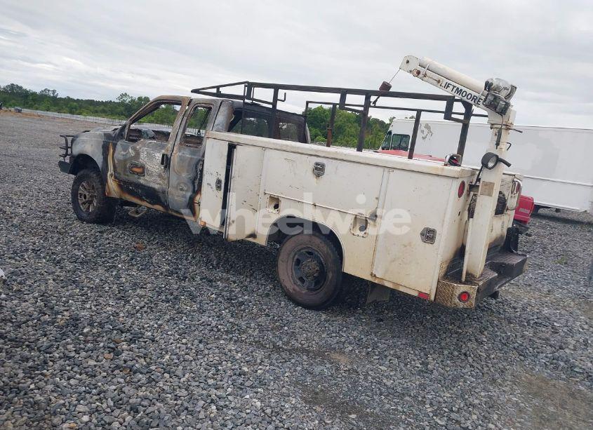 Photo 3 of 1999 Ford F-250 LARIAT/XL/XLT (VIN 1FTNX21F0XEA66495)