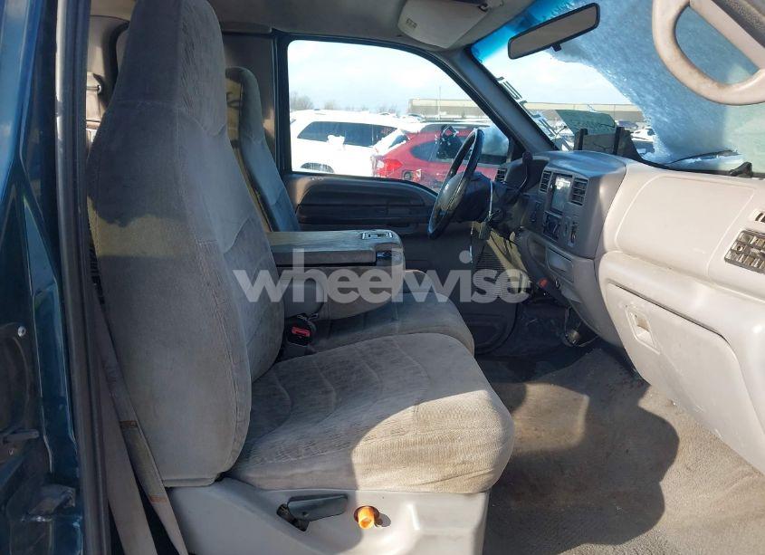 Photo 5 of 1999 Ford F-250 (VIN 1FTNX21F5XED07970)