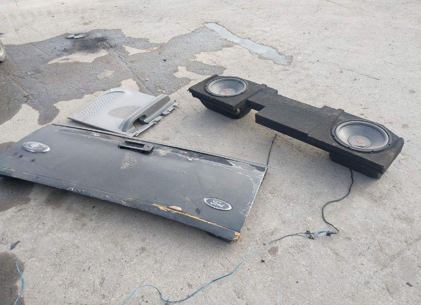 Photo 11 of 2001 Ford F-250 N/A (VIN 1FTNX21F61EA33895)