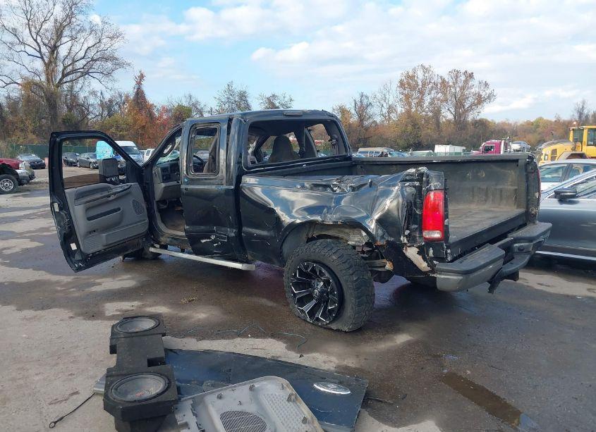 Photo 3 of 2001 Ford F-250 N/A (VIN 1FTNX21F61EA33895)