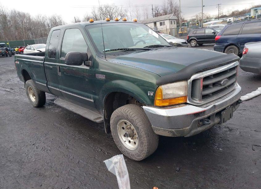 1999 Ford F250 SUPER DUTY (VIN 1FTNX21F7XEB41810) main photo