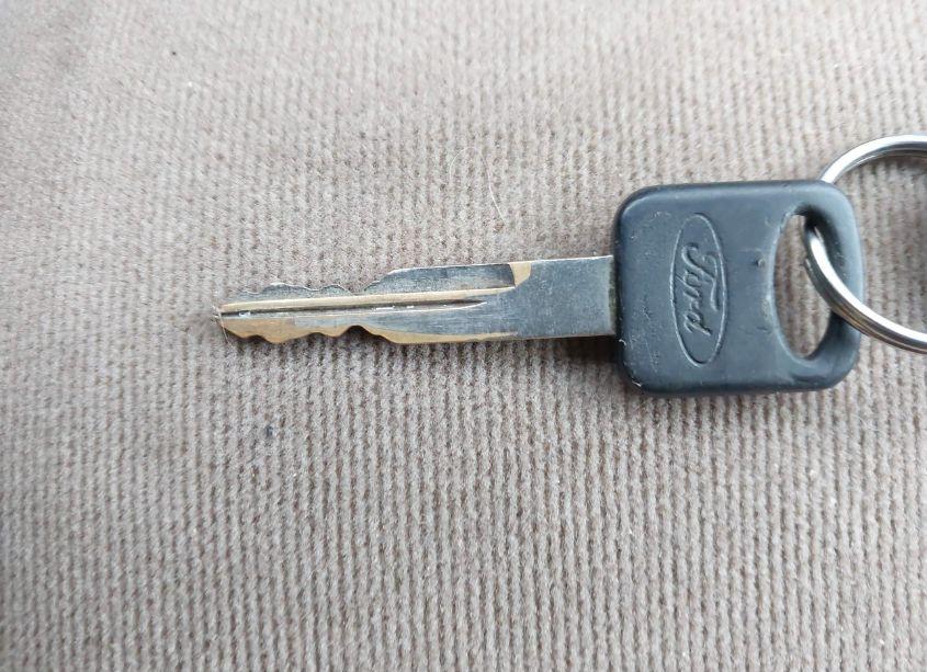 Photo 11 of 1999 Ford F250 SUPER DUTY (VIN 1FTNX21F7XEB41810)