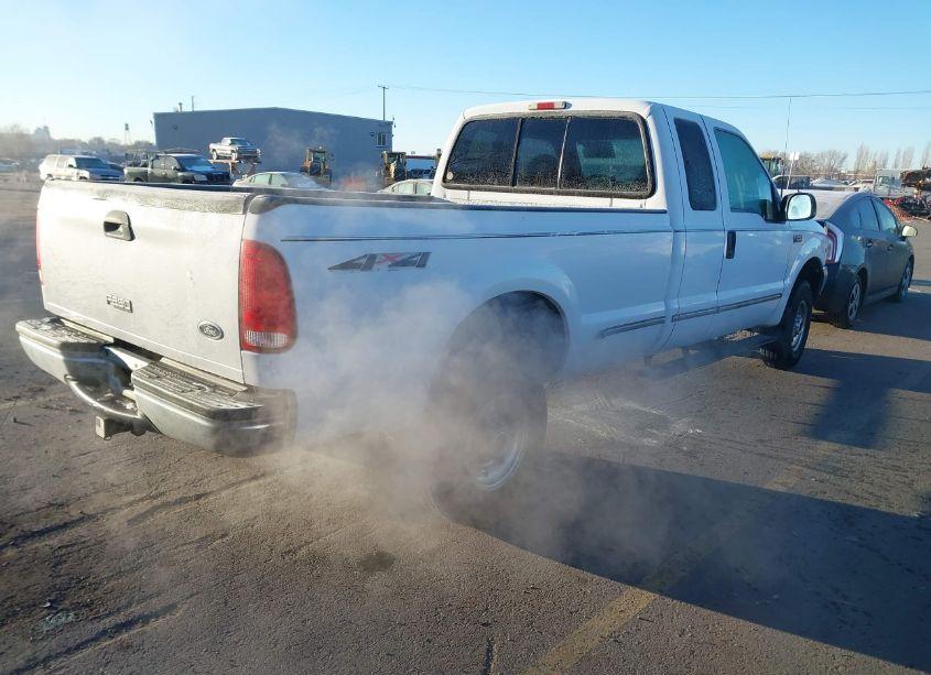 Photo 4 of 1999 Ford F-250 LARIAT/XL/XLT (VIN 1FTNX21L3XEC09221)