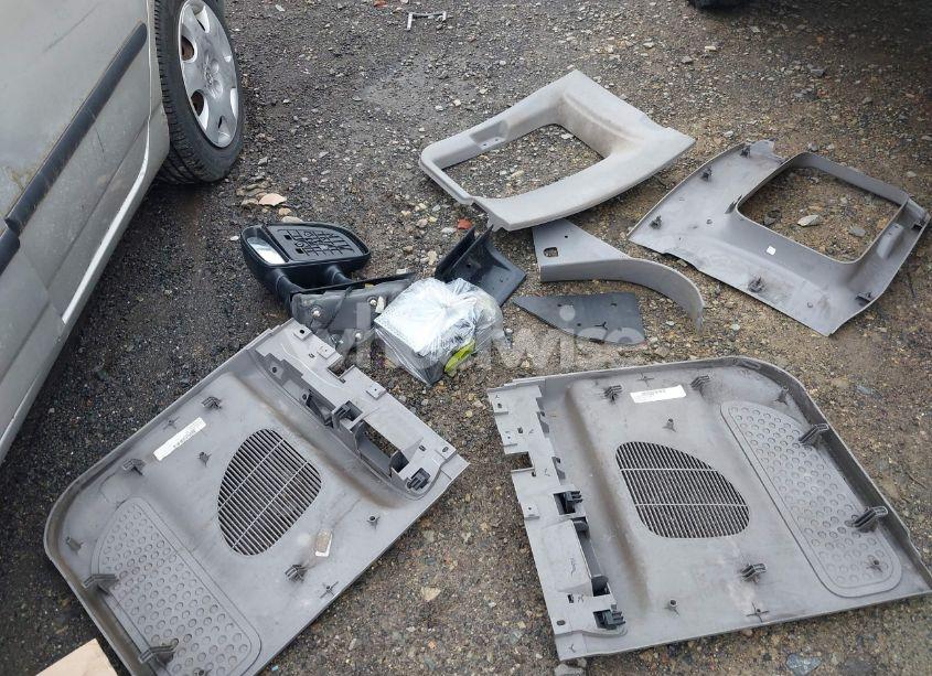 Photo 12 of 2001 Ford F-250 LARIAT/XL/XLT (VIN 1FTNX21L51EB77184)