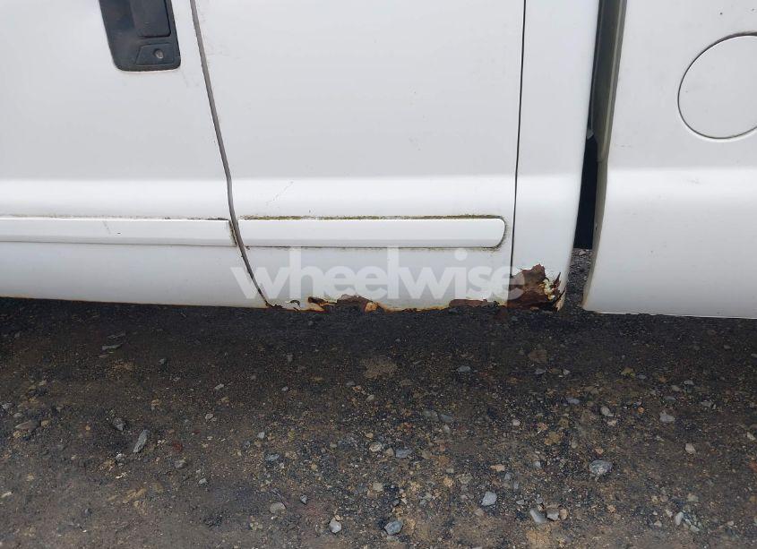 Photo 16 of 2001 Ford F-250 LARIAT/XL/XLT (VIN 1FTNX21L51EB77184)