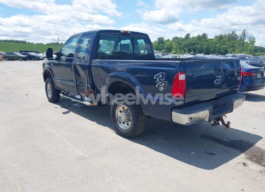 Photo 3 of 2002 Ford F-250 LARIAT/XL/XLT (VIN 1FTNX21L72EB65572)