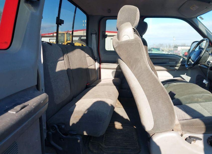 Photo 8 of 2002 Ford F-250 LARIAT/XL/XLT (VIN 1FTNX21L82EB12198)