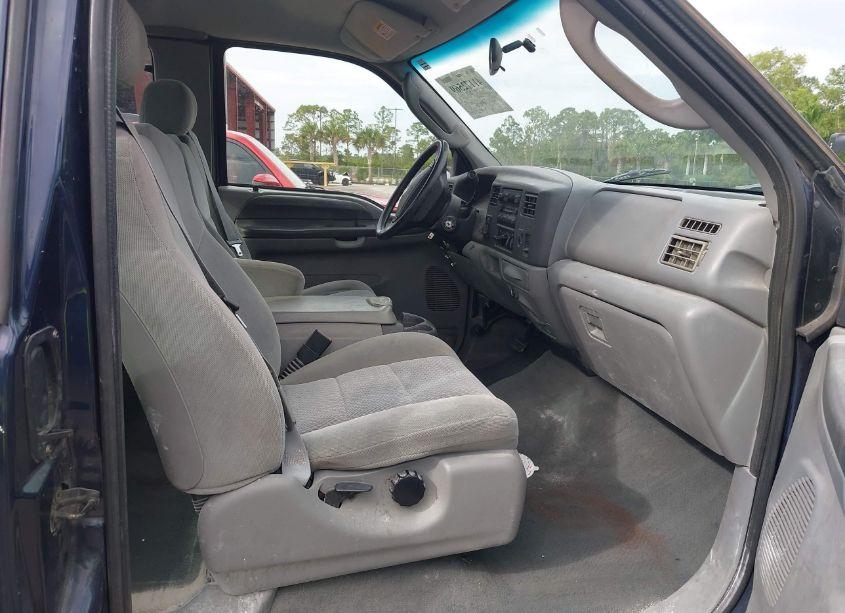 Photo 5 of 2004 Ford F-250 LARIAT/XL/XLT (VIN 1FTNX21L84EA55648)