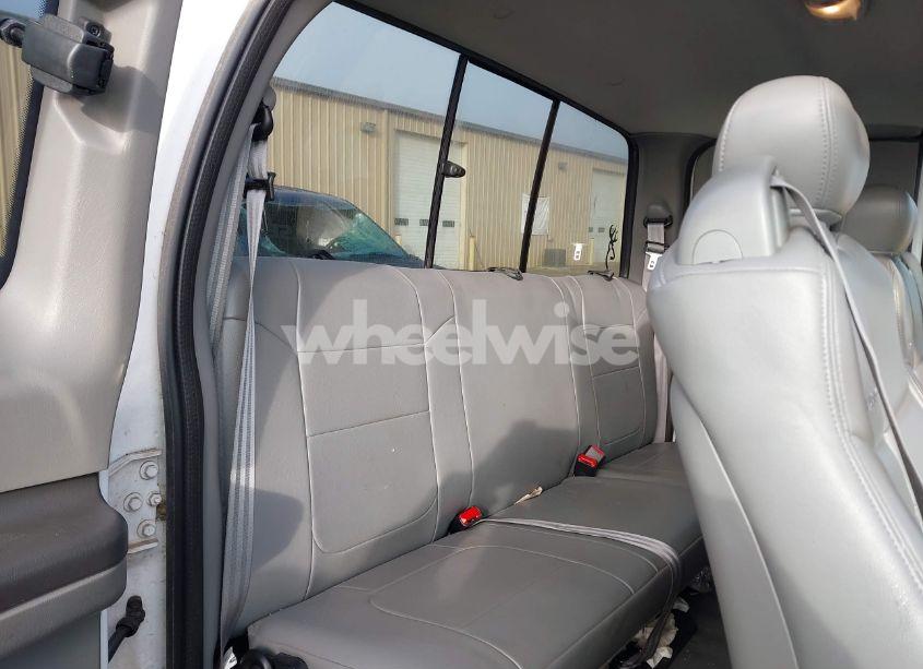 Photo 8 of 2004 Ford F-250 LARIAT/XL/XLT (VIN 1FTNX21L94EB91402)