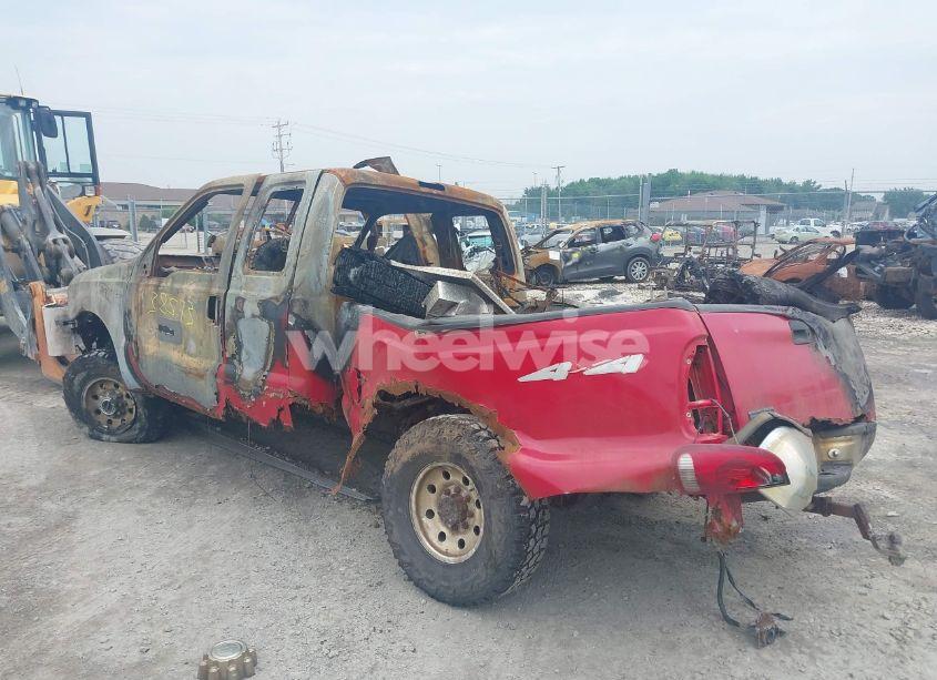 Photo 3 of 1999 Ford F-250 LARIAT/XL/XLT (VIN 1FTNX21L9XEE85256)