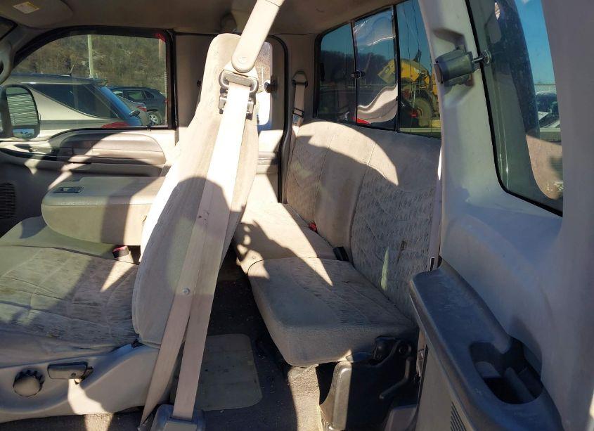 Photo 8 of 2000 Ford F-250 LARIAT/XL/XLT (VIN 1FTNX21L9YED33477)