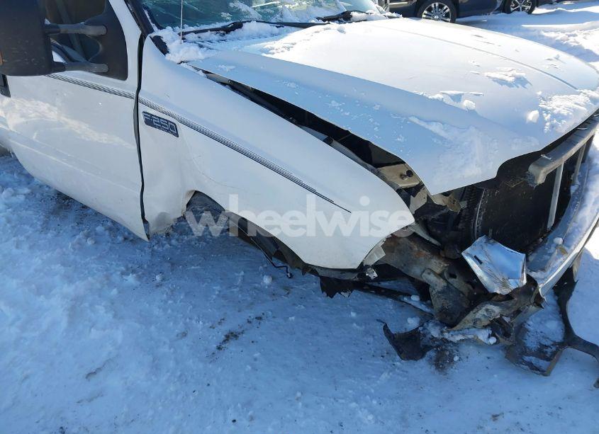 Photo 6 of 2004 Ford F-250 LARIAT/XL/XLT (VIN 1FTNX21P14EA09209)