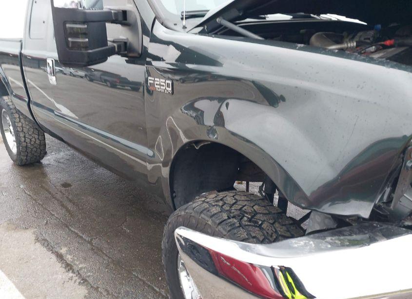 Photo 12 of 2004 Ford F-250 LARIAT/XL/XLT (VIN 1FTNX21P34EA58380)