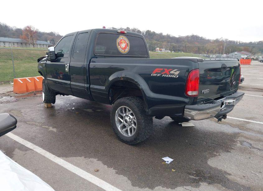 Photo 3 of 2004 Ford F-250 LARIAT/XL/XLT (VIN 1FTNX21P34EA58380)