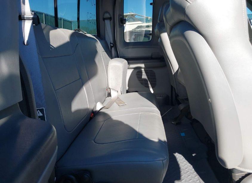 Photo 8 of 2004 Ford F-250 LARIAT/XL/XLT (VIN 1FTNX21P34EB10610)