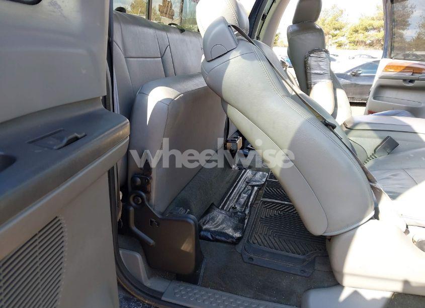 Photo 8 of 2004 Ford F-250 LARIAT/XL/XLT (VIN 1FTNX21P34EB67471)