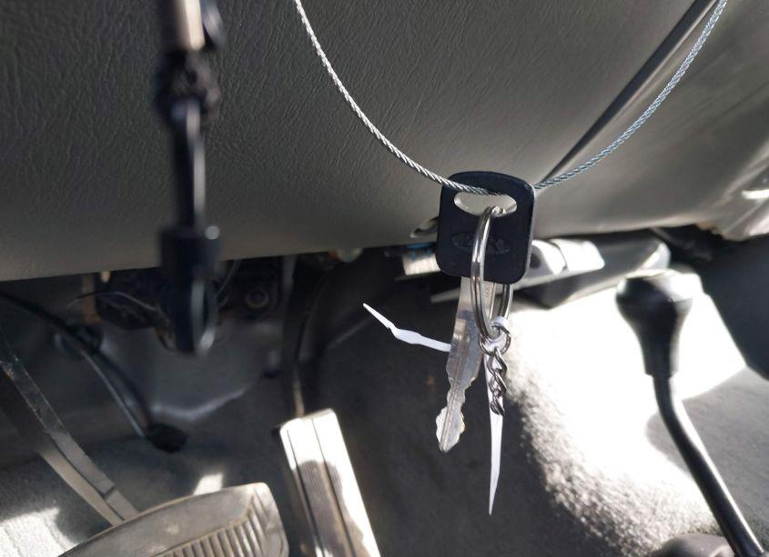 Photo 11 of 2004 Ford F-250 LARIAT/XL/XLT (VIN 1FTNX21P74EA66496)