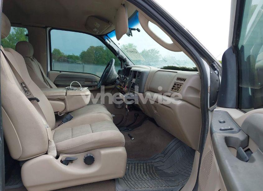 Photo 5 of 2004 Ford F-250 LARIAT/XL/XLT (VIN 1FTNX21P74EB87500)