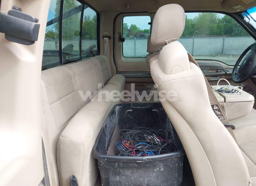 Photo 8 of 2004 Ford F-250 LARIAT/XL/XLT (VIN 1FTNX21P74EB87500)