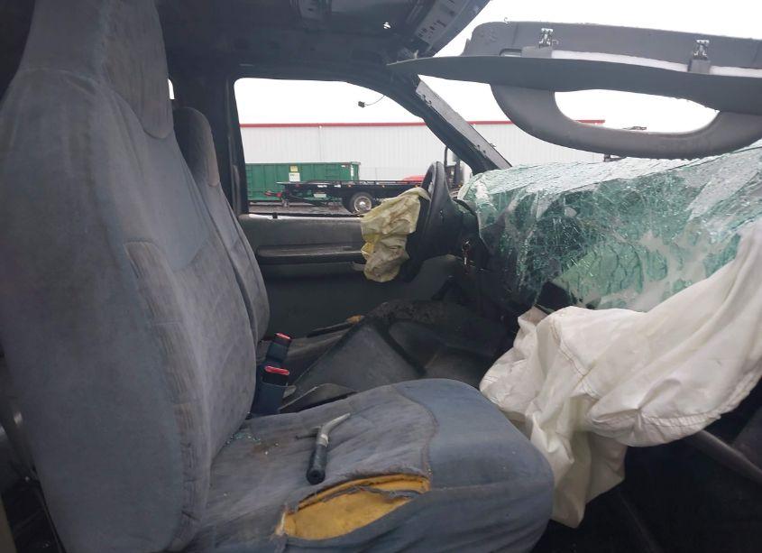 Photo 5 of 2004 Ford F-250 LARIAT/XL/XLT (VIN 1FTNX21P84EB49290)