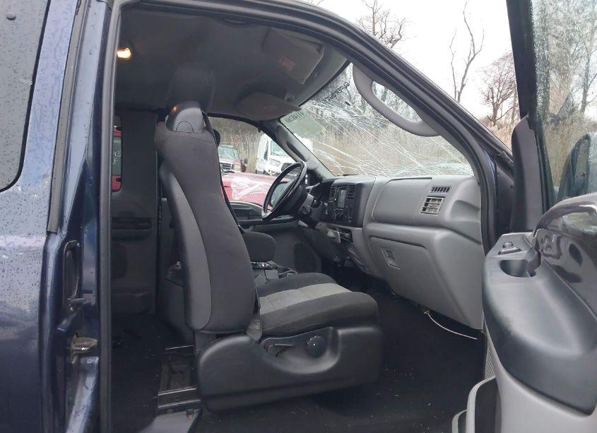 Photo 5 of 2004 Ford F-250 LARIAT/XL/XLT (VIN 1FTNX21PX4EC66224)