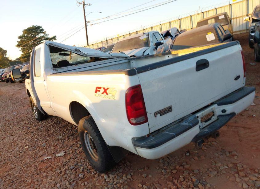 Photo 3 of 2004 Ford F-250 LARIAT/XL/XLT (VIN 1FTNX21S04EA25387)